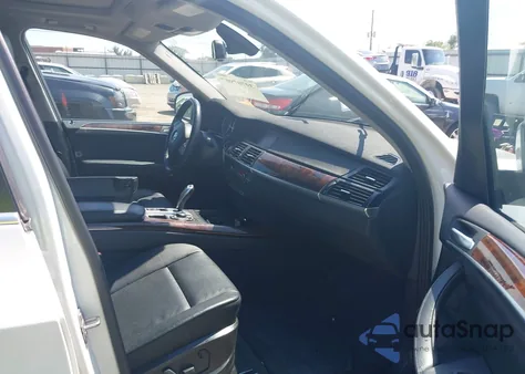 2013 BMW X5 from USA, damaged, VIN 5UXZV4C50D0E05077